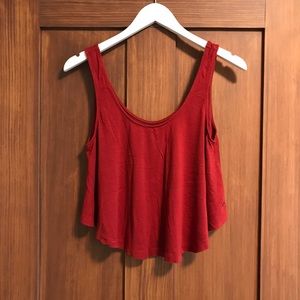 AE red crop top